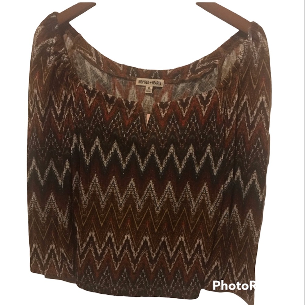 NWT Inspired Hearts Mid Drift Top